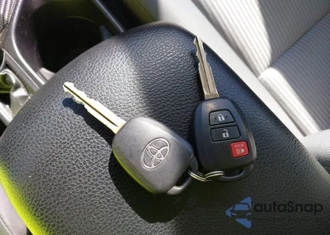 2015 Toyota Rav4 Le из США, поврежденный, VIN 2T3ZFREV4FW187200